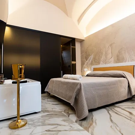 Golden Moon House Apartment *