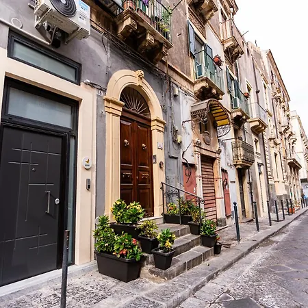 Golden Moon House * Catania