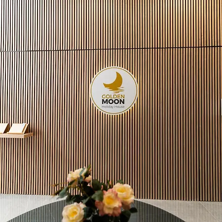 Golden Moon House Apartamento